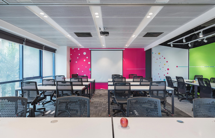 青浦小型傳媒公司辦公室裝修設(shè)計(jì)-第3張圖片-上海古都建筑設(shè)計(jì)集團(tuán) 青浦小型傳媒公司辦公室裝修設(shè)計(jì)-第3張圖片-上海古都建筑設(shè)計(jì)集團(tuán)