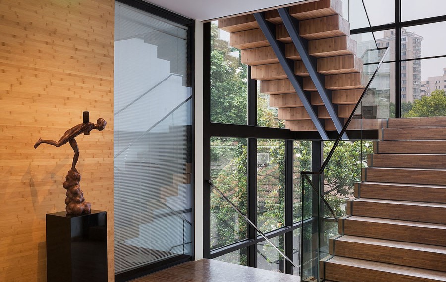 集艾（中國）辦公室裝修設(shè)計-第3張圖片-上海古都建筑設(shè)計集團(tuán)