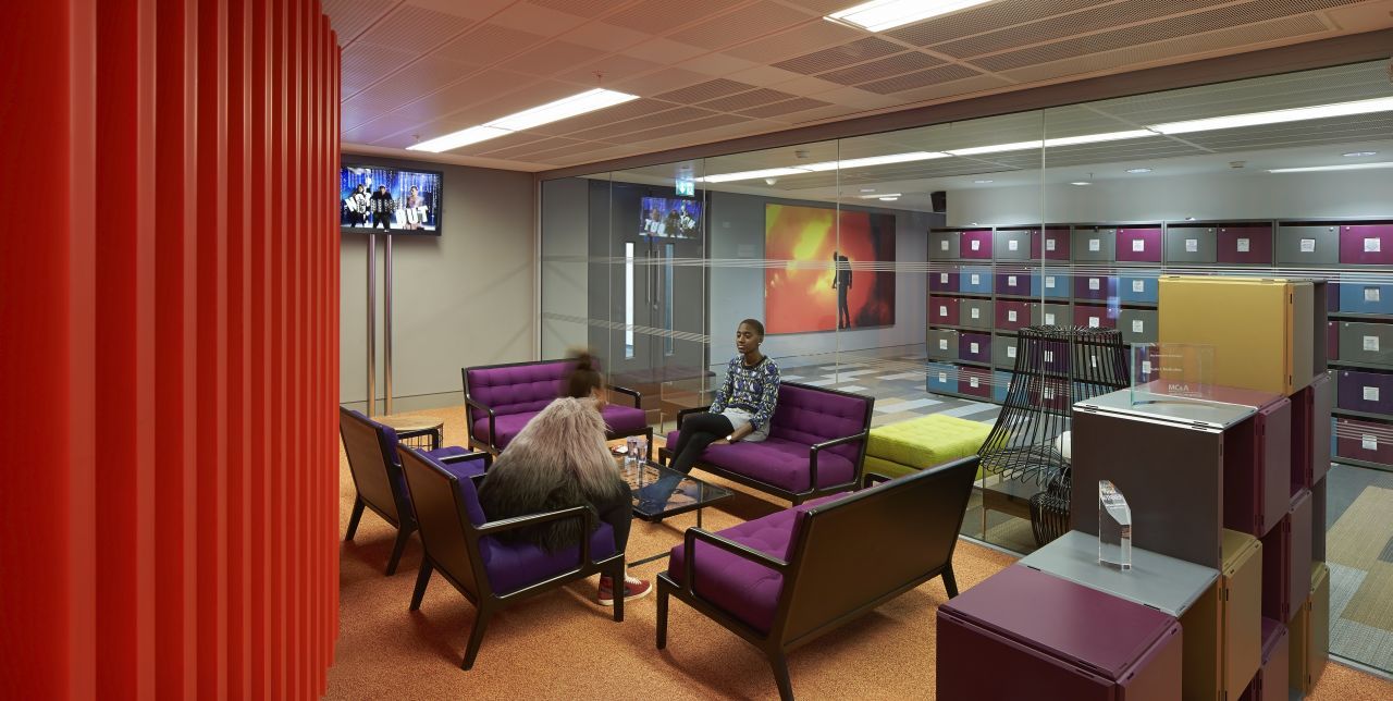 廣電大廈辦公室裝修設(shè)計(jì)效果圖-第4張圖片-上海古都建筑設(shè)計(jì)集團(tuán) 廣電大廈辦公室裝修設(shè)計(jì)效果圖-第4張圖片-上海古都建筑設(shè)計(jì)集團(tuán)