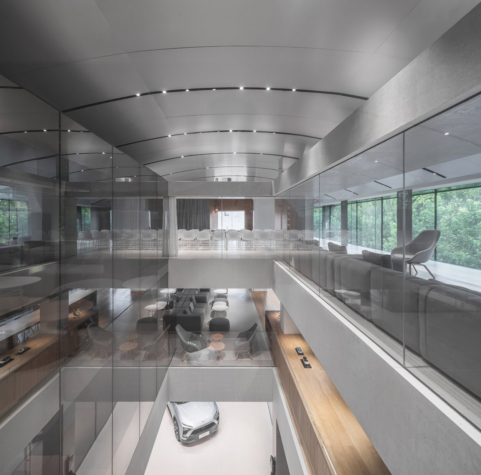 現(xiàn)代簡約4S店展廳裝修設計-第2張圖片-上海古都建筑設計集團