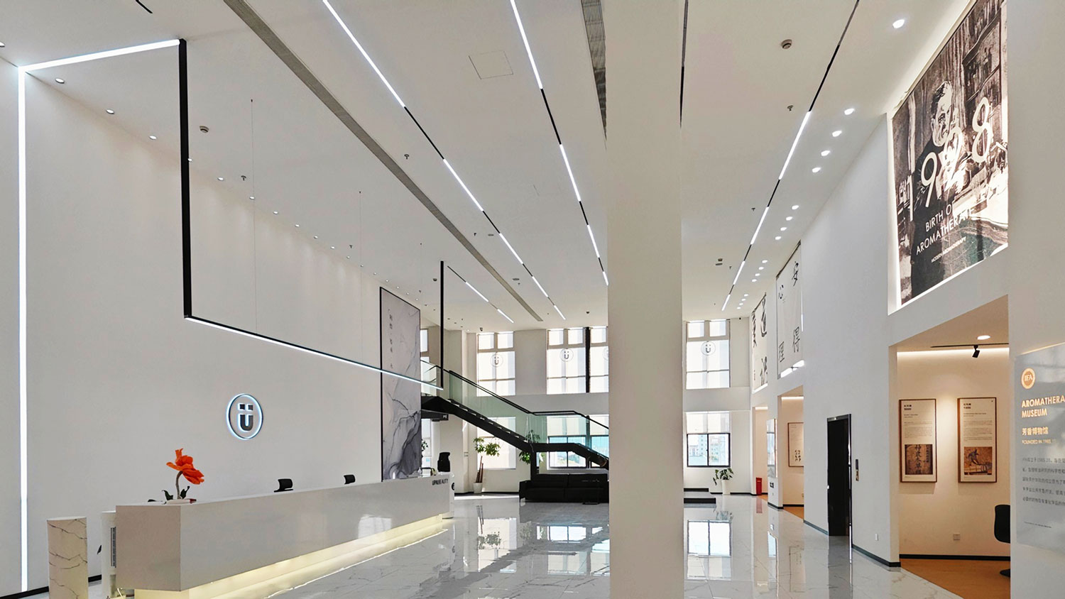 虹口1900生物科技公司辦公場所裝潢設(shè)計(jì)-辦公室裝修設(shè)計(jì)效果圖-第2張圖片-上海古都建筑設(shè)計(jì)集團(tuán)